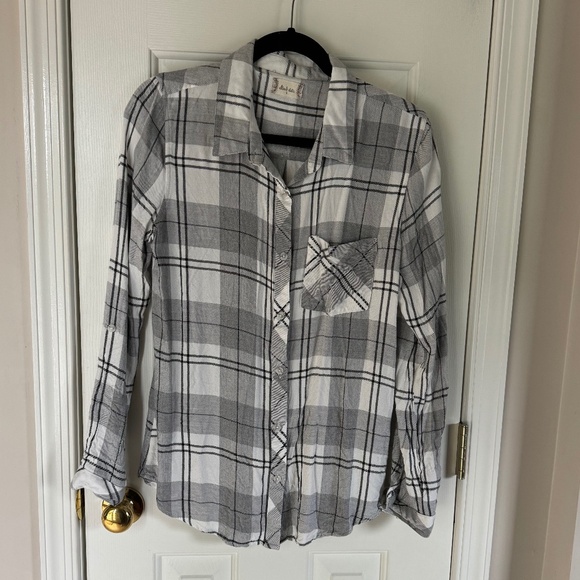 Altar'd State Long-Sleeve Plaid Grey and White Shirt Button-Down with Pocket EUC - Picture 2 of 10